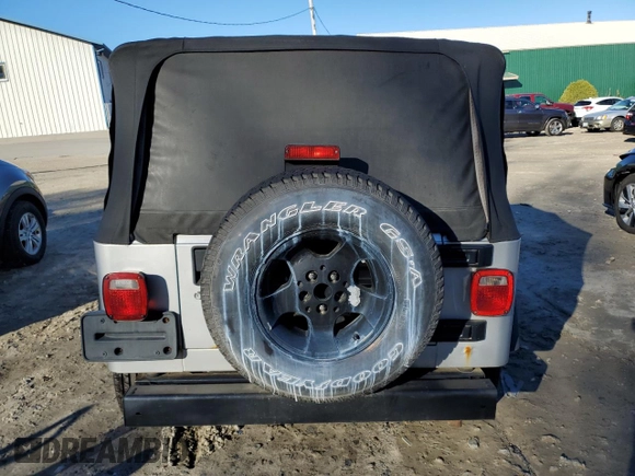 2006 Jeep Wrangler SE with VIN 1J4FA29156P769781, listed as a Copart auction lot 43498595 with 0 mi miles and Non Repairable. Bid and sale history available at carsss.com. Image 6.