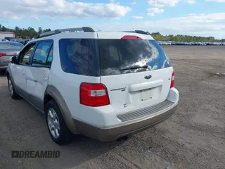 2005 Ford Freestyle SEL z VIN 1FMZK05135GA20093, wystawiony jako IAAI lot #40887207 z przebiegiem 105 144 mil mil oraz . Historia ofert i sprzedaży dostępna na DreamBid. Obrazek 3.