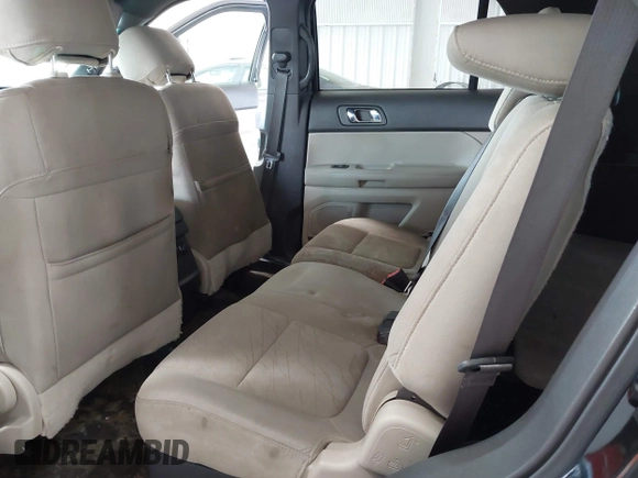 2014 Ford Explorer with VIN 1FM5K8B83EGA58325, listed as a IAAI auction lot 40478604 with 189,312 mi miles and . Bid and sale history available at carsss.com. Image 8.