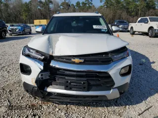 2023 Chevrolet TrailBlazer LT with VIN KL79MPS2XPB053934, listed as a Copart auction lot 47435005 with 21,830 mi miles and Salvage Title. Bid and sale history available at DreamBid. Image 5.