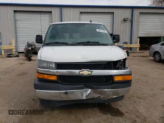 2018 Chevrolet Express Passenger LT с VIN 1GAZGPFG0J1280071, выставлен на аукционе Copart как лот 44277365 с пробегом 141 364 миль миль и Списание • Salvage title. История ставок и продаж доступна на DreamBid. Изображение 5.