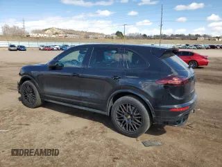 2016 Porsche Cayenne GTS z VIN WP1AD2A21GLA72479, wystawiony jako Copart lot #47125165 z przebiegiem 74 942 mil mil oraz Szkody całkowita. Historia ofert i sprzedaży dostępna na DreamBid. Obrazek 2.