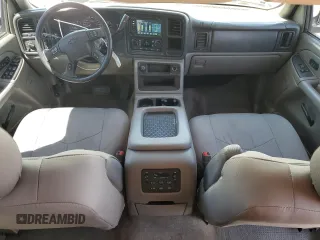 2005 Chevrolet Tahoe Z71 z VIN 1GNEK13T05R187021, wystawiony jako Copart lot #57180025 z przebiegiem 135 572 mil mil oraz Szkoda całkowita • Salvage title. Historia ofert i sprzedaży dostępna na DreamBid. Obrazek 8.