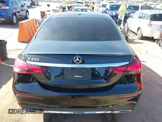 2021 Mercedes-Benz E-Class E 350 with VIN W1KZF8DB2MA918595, listed as a IAAI auction lot 41876355 with 58,508 mi miles. Bid and sale history available at carsss.com. Image 17.