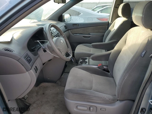 2007 Toyota Sienna CE with VIN 5TDZK23C37S001170, listed as a Copart auction lot 43396465 with 170,551 mi miles and Clean Title. Bid and sale history available at carsss.com. Image 7.