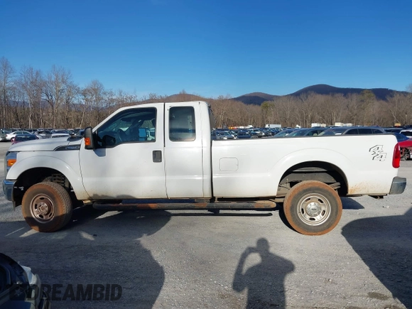 2015 Ford F-250 XLT z VIN 1FT7X2B67FEA07014, wystawiony jako IAAI lot #41625425 z przebiegiem 113 404 mil mil oraz . Historia ofert i sprzedaży dostępna na DreamBid. Obrazek 15.