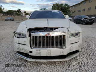 2016 Rolls-Royce Dawn z VIN SCA666D51GU102208, wystawiony jako Copart lot #83388274 z przebiegiem 25 930 mil mil oraz Szkody całkowita. Historia ofert i sprzedaży dostępna na DreamBid. Obrazek 5.