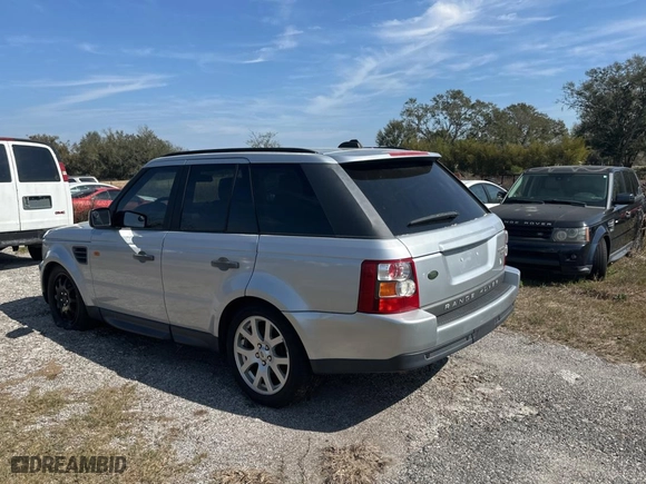 2008 Land Rover Range Rover Sport HSE with VIN SALSK25428A171759, listed as a Copart auction lot 44412615 with 169,102 mi miles and Clean Title. Bid and sale history available at carsss.com. Image 3.