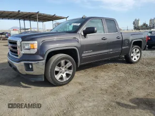 2015 GMC Sierra 1500 SLE z VIN 1GTR1UECXFZ342672, wystawiony jako Copart lot #48413305 z przebiegiem 48 667 mil mil oraz Szkoda całkowita • Salvage title. Historia ofert i sprzedaży dostępna na DreamBid. Obrazek 1.