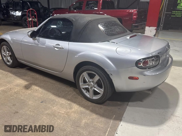 2006 Mazda MX-5 Miata Touring with VIN JM1NC25F460120639, listed as a Copart auction lot 56597925 with 88,608 mi miles and Clean title. Bid and sale history available at DreamBid. Image 3.