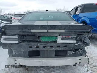 2017 Dodge Challenger SXT Plus z VIN 2C3CDZAG1HH535125, wystawiony jako IAAI lot #41611589 z przebiegiem 56 588 mil mil oraz . Historia ofert i sprzedaży dostępna na DreamBid. Obrazek 17.