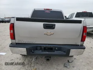 2008 Chevrolet Silverado 1500 1LT with VIN 2GCEC13J781336770, listed as a Copart auction lot 42502115 with 218,101 mi miles and Salvage Title. Bid and sale history available at DreamBid. Image 6.
