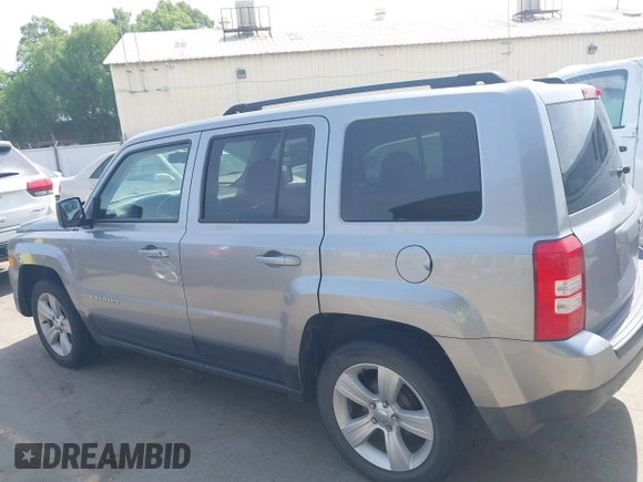 2017 Jeep Patriot Latitude with VIN 1C4NJPFBXHD182248, listed as a IAAI auction lot 41981701 with 82,466 mi miles and . Bid and sale history available at DreamBid. Image 14.