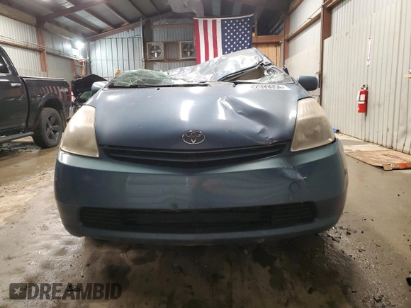 2004 Toyota Prius with VIN JTDKB20U640062297, listed as a Copart auction lot 82599054 with 0 mi miles and Salvage Title. Bid and sale history available at carsss.com. Image 5.