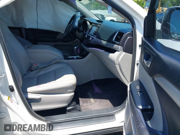 2016 Toyota Highlander XLE z VIN 5TDKKRFHXGS132954, wystawiony jako IAAI lot #42288224 z przebiegiem 153 448 mil mil oraz . Historia ofert i sprzedaży dostępna na DreamBid. Obrazek 5.