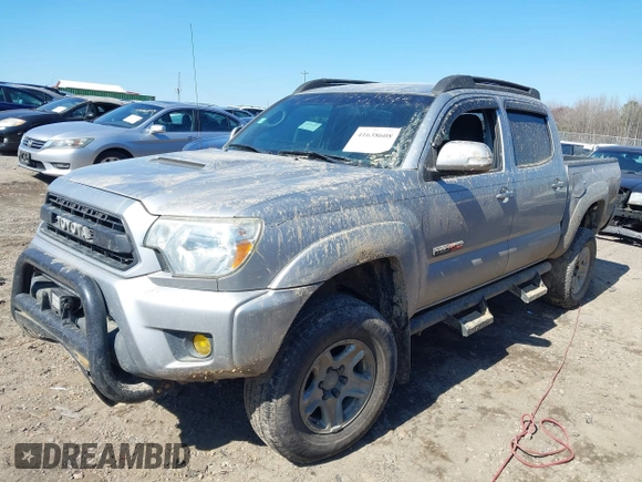 2015 Toyota Tacoma with VIN 5TFLU4EN7FX118530, listed as a IAAI auction lot 41638608 with 116,143 mi miles and . Bid and sale history available at DreamBid. Image 17.