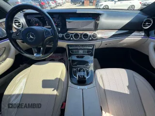 2018 Mercedes-Benz E-Class E 300 with VIN WDDZF4KB2JA346869, listed as a Copart auction lot 54387445 with 125,149 mi miles and Clean Title. Bid and sale history available at carsss.com. Image 9.