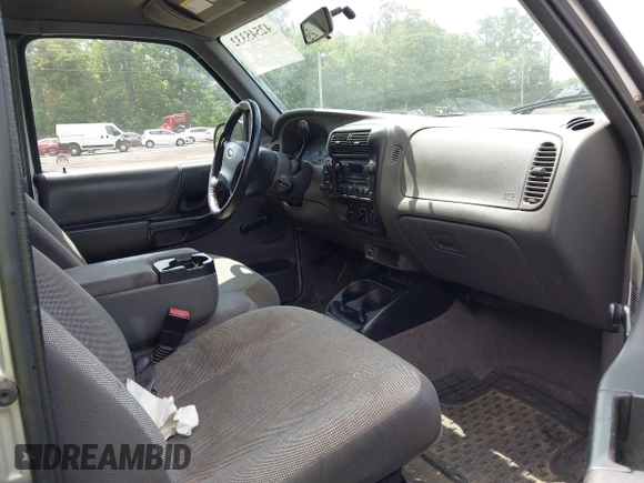 2002 Ford Ranger XL Fleet z VIN 1FTZR45E72TA02399, wystawiony jako IAAI lot #42545332 z przebiegiem 130 480 mil mil oraz . Historia ofert i sprzedaży dostępna na DreamBid. Obrazek 5.