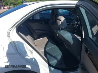 2008 Mercedes-Benz C 300 Sport with VIN WDDGF81X28F103832, listed as a IAAI auction lot 42506040 with 174,798 mi miles and . Bid and sale history available at DreamBid. Image 8.