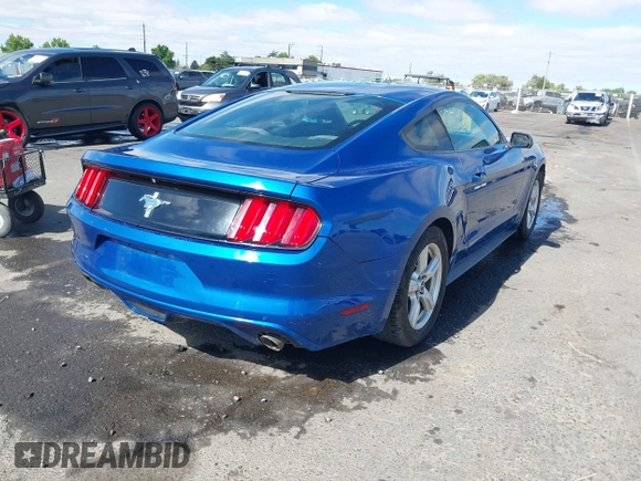 2017 Ford Mustang V6 z VIN 1FA6P8AM1H5323841, wystawiony jako IAAI lot #42770240 z przebiegiem 201 012 mil mil oraz . Historia ofert i sprzedaży dostępna na DreamBid. Obrazek 4.