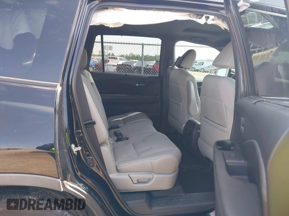 2019 Honda Passport EX-L with VIN 5FNYF7H59KB003011, listed as a IAAI auction lot 41563219 with 78,239 mi miles and . Bid and sale history available at carsss.com. Image 8.