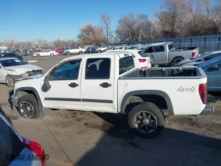 2008 Chevrolet Colorado LT w/1LT with VIN 1GCDT33E888199569, listed as a IAAI auction lot 41445435 with 141,297 mi miles. Bid and sale history available at carsss.com. Image 14.