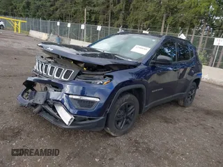 2018 Jeep Compass Sport with VIN 3C4NJCAB3JT411580, listed as a IAAI auction lot 42300505 with Not provided miles and . Bid and sale history available at DreamBid. Image 17.
