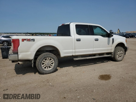 2017 Ford F-250 Lariat with VIN 1FT7W2B60HEE70084, listed as a Copart auction lot 59158135 with 186,544 mi miles and Salvage title. Bid and sale history available at DreamBid. Image 3.