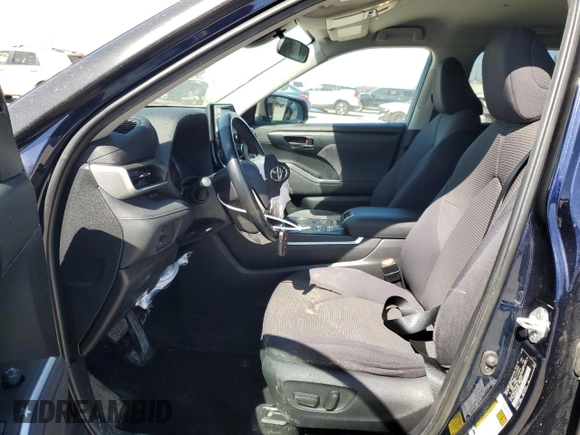 2020 Toyota Highlander LE with VIN 5TDBZRBH6LS009874, listed as a Copart auction lot 48354095 with 121,865 mi miles and Non repairable. Bid and sale history available at DreamBid. Image 7.