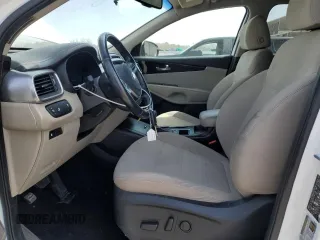2019 Kia Sorento L with VIN 5XYPG4A37KG515522, listed as a Copart auction lot 49770705 with 102,188 mi miles and Salvage Title. Bid and sale history available at DreamBid. Image 7.