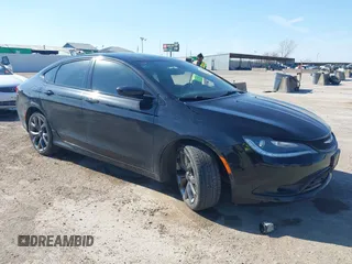 2015 Chrysler 200 S with VIN 1C3CCCBG7FN581173, listed as a IAAI auction lot 41679322 with 188,235 mi miles. Bid and sale history available at carsss.com. Image 1.