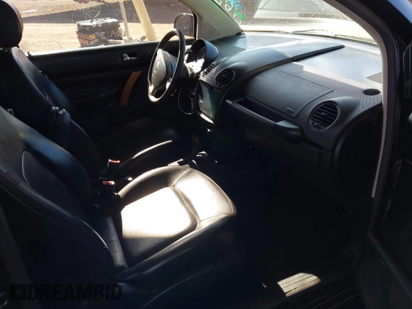 2007 Volkswagen Beetle with VIN 3VWRW31C27M500519, listed as a IAAI auction lot 41776926 with 131,832 mi miles and . Bid and sale history available at DreamBid. Image 5.