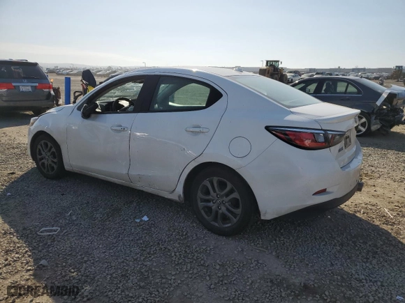 2020 Toyota Yaris Sedan L with VIN 3MYDLBYV6LY712108, listed as a Copart auction lot 45918645 with 135,243 mi miles and Salvage Title. Bid and sale history available at carsss.com. Image 2.