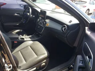 2015 Mercedes-Benz CLA-Class CLA 250 with VIN WDDSJ4EB8FN277360, listed as a IAAI auction lot 41852247 with 151,312 mi miles. Bid and sale history available at carsss.com. Image 5.