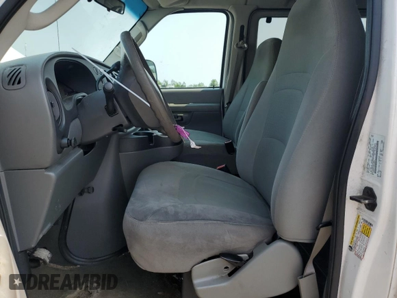 2008 Ford Econoline Passenger XL with VIN 1FBSS31L38DA39249, listed as a Copart auction lot 58163155 with 240,517 mi miles and Salvage title. Bid and sale history available at DreamBid. Image 7.