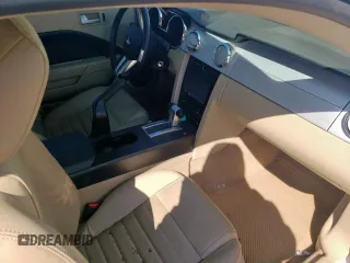 2006 Ford Mustang GT Deluxe z VIN 1ZVFT82H865186270, wystawiony jako Copart lot #49670655 z przebiegiem Nie podano mil oraz Szkoda całkowita • Salvage title. Historia ofert i sprzedaży dostępna na DreamBid. Obrazek 8.