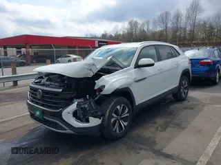 2024 Volkswagen Atlas SE with VIN 1V2LE2CA5RC243036, listed as a IAAI auction lot 41860475 with 7,766 mi miles and . Bid and sale history available at DreamBid. Image 17.