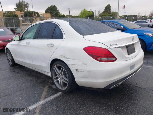 2015 Mercedes-Benz C-Class C 300 with VIN 55SWF4JB2FU055641, listed as a IAAI auction lot 41756262 with 86,670 mi miles. Bid and sale history available at carsss.com. Image 3.