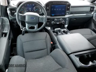 2023 Ford F-150 XL z VIN 1FTEW1CP9PKD18927, wystawiony jako Copart lot #54132925 z przebiegiem 57 592 mil mil oraz Szkoda całkowita • Salvage title. Historia ofert i sprzedaży dostępna na DreamBid. Obrazek 8.
