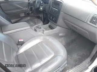 2002 Ford Explorer XLT с VIN 1FMDU73E72ZA87959, выставлен на аукционе IAAI как лот 42329168 с пробегом 259 408 миль миль и . История ставок и продаж доступна на DreamBid. Изображение 5.
