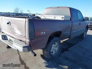 2001 Chevrolet Silverado 1500 LT with VIN 1GCEK19T21E343934, listed as a IAAI auction lot 41363171 with 366,954 mi miles. Bid and sale history available at carsss.com. Image 4.
