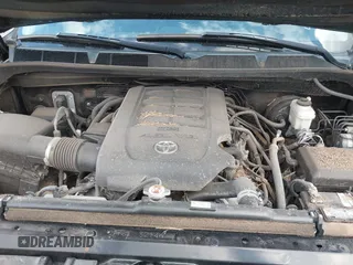 2018 Toyota Tundra 2WD SR5 with VIN 5TFEM5F12JX131561, listed as a IAAI auction lot 40731077 with 44,050 mi miles. Bid and sale history available at carsss.com. Image 10.