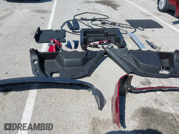 2019 Chevrolet Equinox LT with VIN 2GNAXKEV8K6149676, listed as a IAAI auction lot 41952799 with 52,856 mi miles and . Bid and sale history available at DreamBid. Image 18.