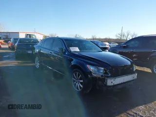 2007 Lexus LS 460 z VIN JTHBL46F475008259, wystawiony jako IAAI lot #38420663 z przebiegiem 198 992 mil mil oraz . Historia ofert i sprzedaży dostępna na DreamBid. Obrazek 1.
