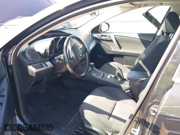 2012 Mazda 3 i Touring z VIN JM1BL1V84C1608512, wystawiony jako IAAI lot #42441391 z przebiegiem 167 292 mil mil oraz . Historia ofert i sprzedaży dostępna na DreamBid. Obrazek 5.