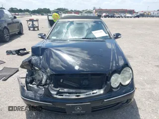 2005 Mercedes-Benz CLK 320 z VIN WDBTK65J85F149075, wystawiony jako IAAI lot #42171486 z przebiegiem 97 231 mil mil oraz . Historia ofert i sprzedaży dostępna na DreamBid. Obrazek 13.