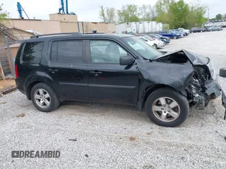 2011 Honda Pilot EX-L with VIN 5FNYF4H59BB039862, listed as a IAAI auction lot 42048218 with 174,102 mi miles and . Bid and sale history available at carsss.com. Image 13.