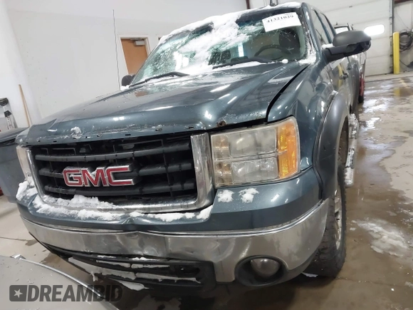 2007 GMC Sierra 1500 SLT z VIN 2GTEK13M471705516, wystawiony jako IAAI lot #41321029 z przebiegiem 210 244 mil mil oraz . Historia ofert i sprzedaży dostępna na DreamBid. Obrazek 12.