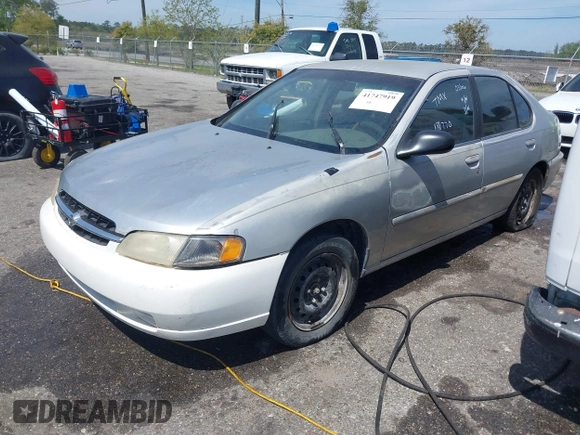 1999 Nissan Altima XE with VIN 1N4DL01D7XC181770, listed as a IAAI auction lot 41747919 with 197,601 mi miles. Bid and sale history available at carsss.com. Image 2.