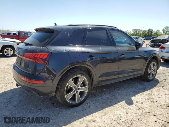 2020 Audi Q5 Prestige with VIN WA1CNAFY7L2082149, listed as a Copart auction lot 51897155 with 32,362 mi miles and Clean title. Bid and sale history available at DreamBid. Image 3.